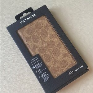 COACH iPhone 16 Folio Case